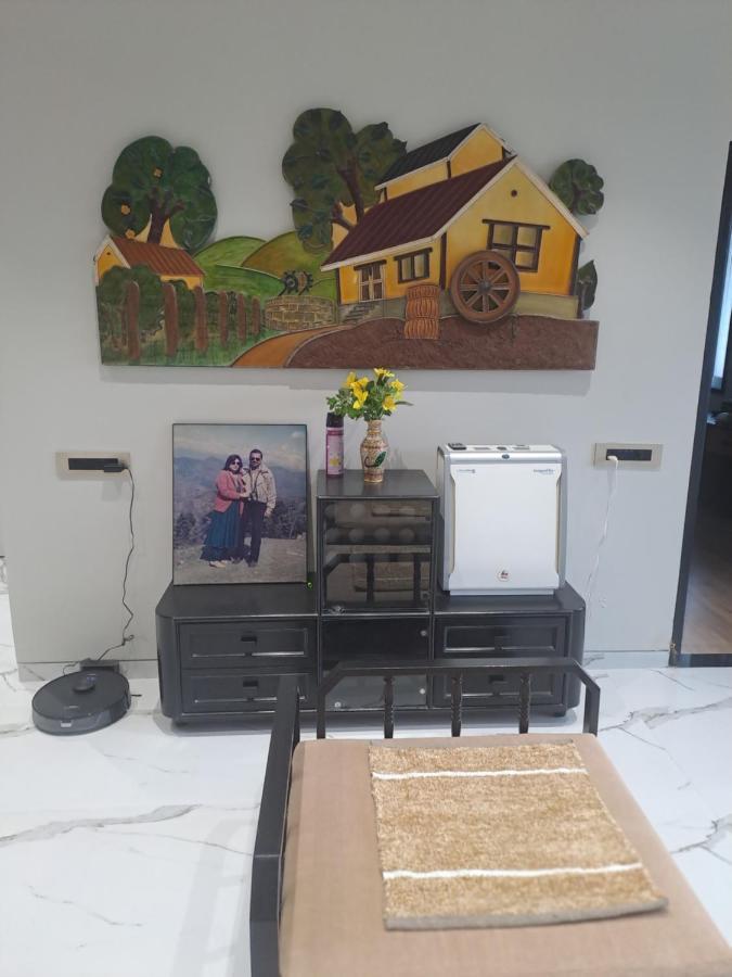 Apartment At Par With 5 Star Hotel.. Pune