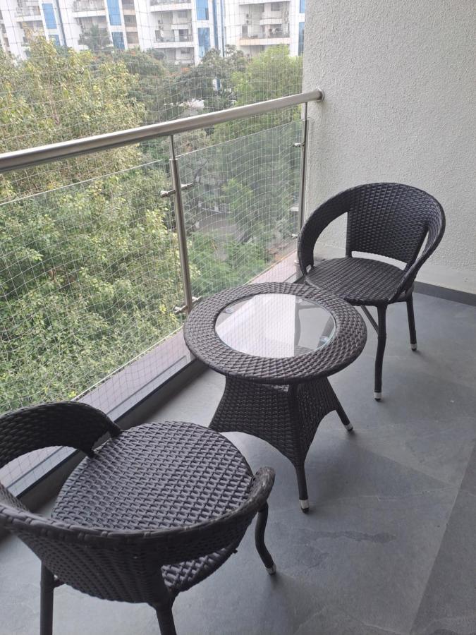 At Par With 5 Star Hotel.. Apartment *